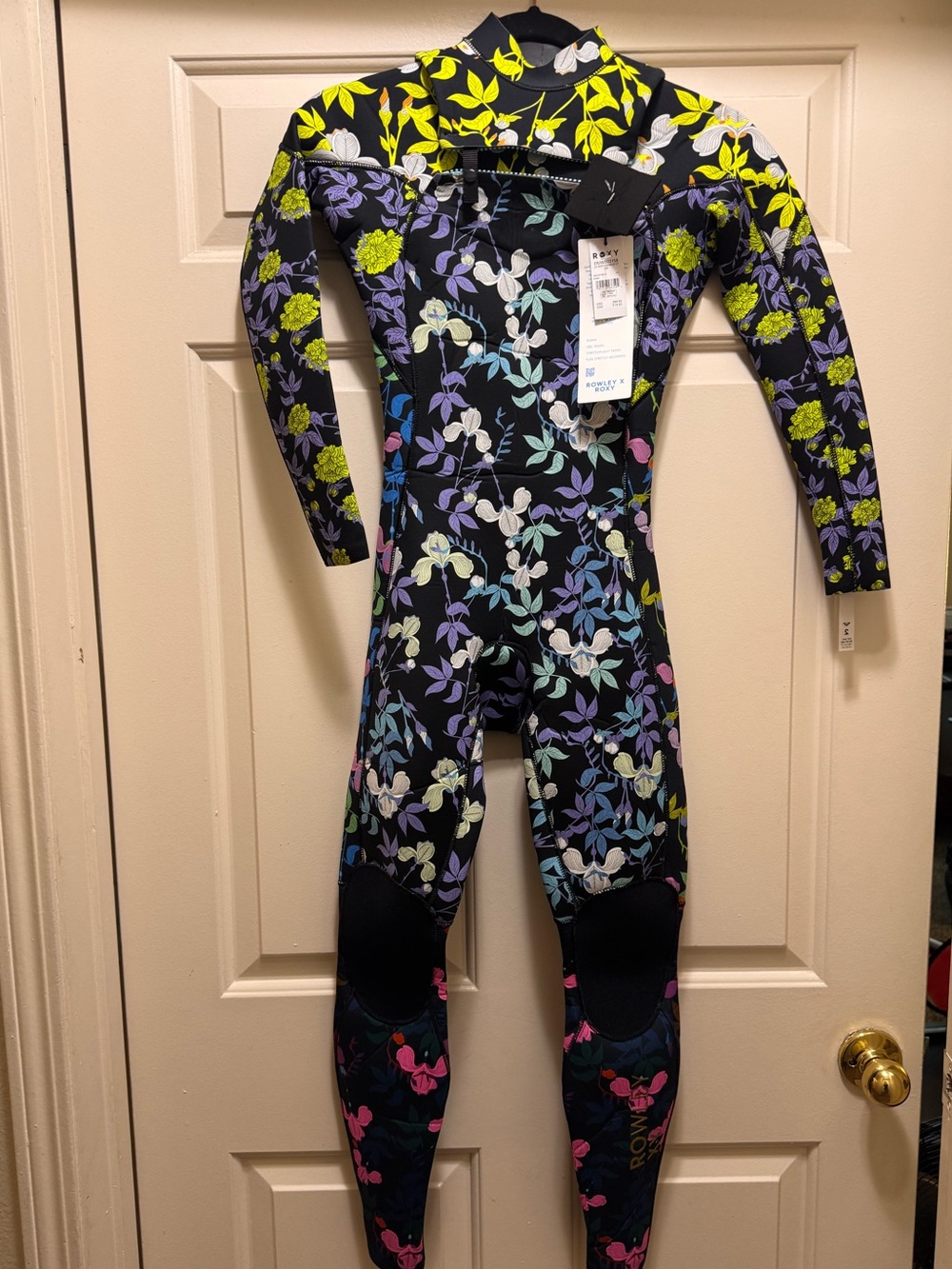 The Roxy x Rowley 3/2 mm Chest Zip Wetsuit, size 2, NWT - Picture 7 of 14